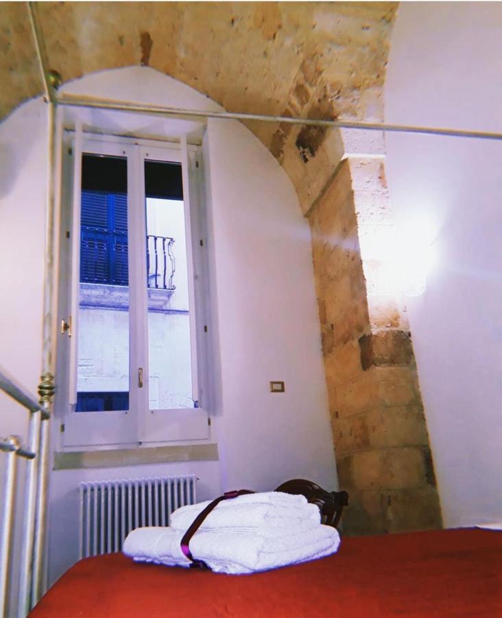Lo Scrigno Barocco Bed & Breakfast Lecce Exterior foto